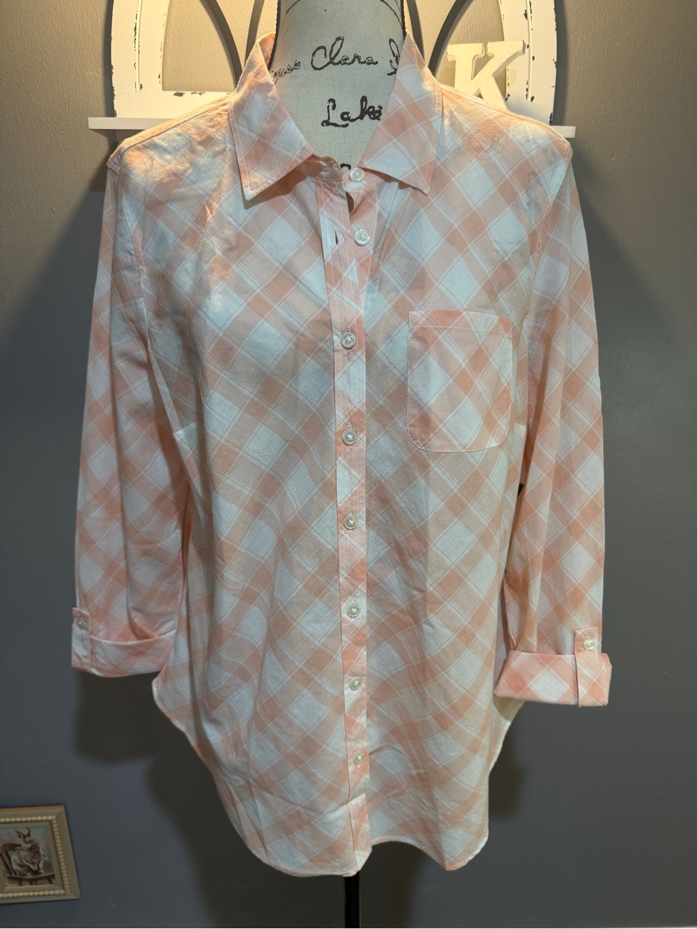 KIM ROGERS PEACH/WHITE PLAID BUTTON DOWN SZ L NWT